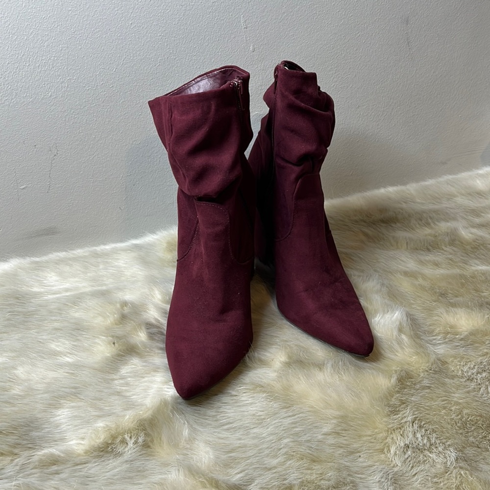 Just Fab size 9.5 Karsha style slouchy Boot